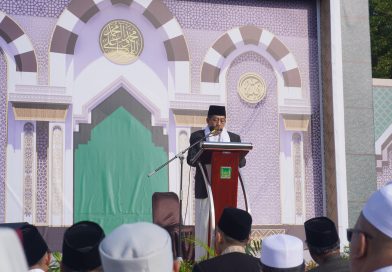 Jadi Khatib Sholat Idul Fitri 1445 H di Masjid Raya Mujahidin, Wakil Ketua PTA Pontianak Jelaskan Fitrah dan Tujuan Hidup Manusia Sesuai Dinul Islam